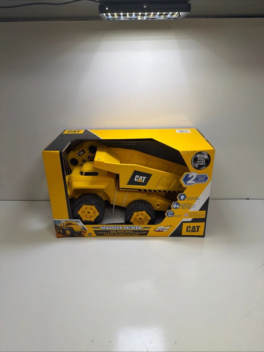 Cat Caterpillar Remote Control Dump truck Massive Mover Hottest RC Toy Gift
